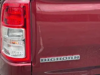 Ram 1500 2022 4x4 Big Horn 4dr Crew Cab 5.6 ft. SB Pickup