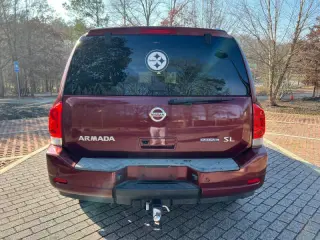 2012 Nissan Armada SV