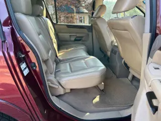 2012 Nissan Armada SV