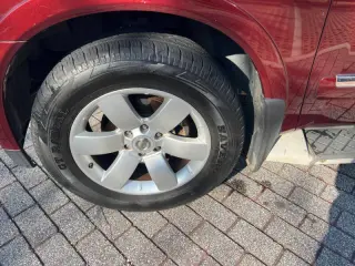 2012 Nissan Armada SV