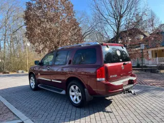 2012 Nissan Armada SV