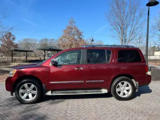 2012 Nissan Armada SV