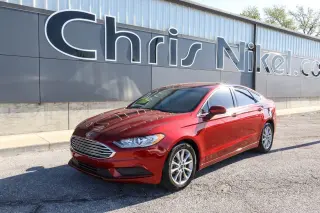 2017 Ford Fusion SE FWD