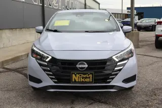 2025 Nissan Versa SV CVT