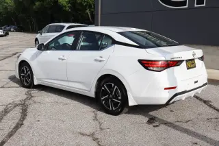 2024 Nissan Sentra SV CVT