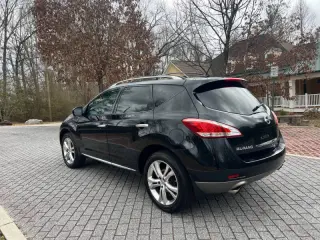 2011 Nissan Murano LE