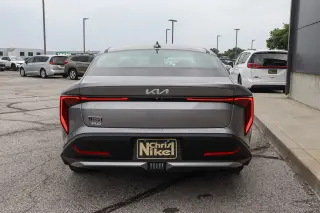 2025 Kia K4 LXS FWD