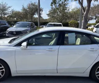 2013 Ford Fusion SE