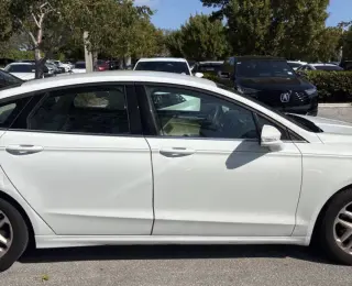 2013 Ford Fusion SE