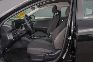 2025 Kia K4 LXS FWD