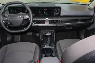 2025 Kia K4 LXS FWD