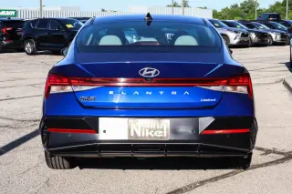 2024 Hyundai Elantra Limited IVT