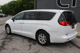 2023 Chrysler Voyager LX FWD