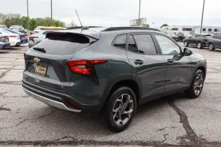 2025 Chevrolet Trax FWD 4dr LT