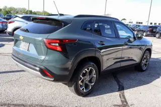 2025 Chevrolet Trax FWD 4dr LT