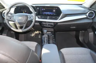 2025 Chevrolet Trax FWD 4dr LT