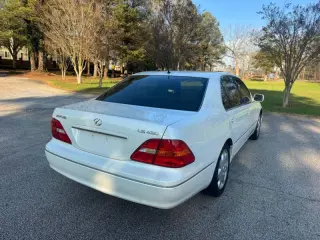 2003 Lexus LS 430