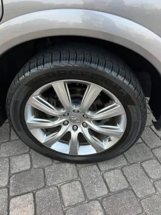 2014 Infiniti QX80