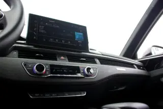Audi A4 2023 AWD quattro S line Premium Plus 45 TFSI 4dr Sedan