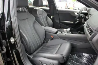 Audi A4 2023 AWD quattro S line Premium Plus 45 TFSI 4dr Sedan