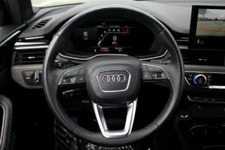 Audi A4 2023 AWD quattro S line Premium Plus 45 TFSI 4dr Sedan