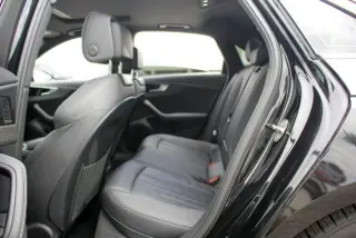 Audi A4 2023 AWD quattro S line Premium Plus 45 TFSI 4dr Sedan