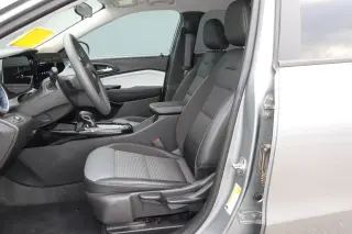 2025 Chevrolet Trax FWD 4dr LT