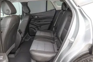2025 Chevrolet Trax FWD 4dr LT
