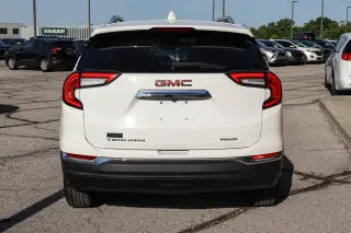 2024 GMC Terrain AWD 4dr SLT