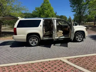 2010 Chevrolet Suburban LTZ