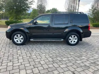 2011 Nissan Pathfinder S