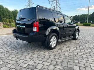 2011 Nissan Pathfinder S
