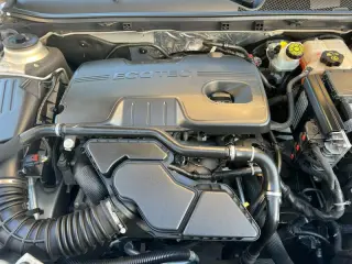 2012 Buick Regal Premium 1