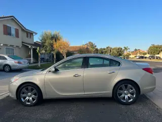 2012 Buick Regal Premium 1
