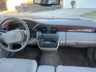 2005 Cadillac DeVille