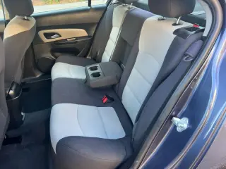 2014 Chevrolet Cruze LS Auto