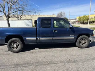 2002 Chevrolet Silverado 1500 LS