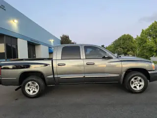 2006 Dodge Dakota SLT