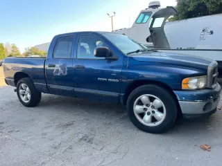 2002 Dodge Ram 1500 SLT
