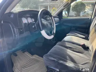 2002 Dodge Ram 1500 SLT