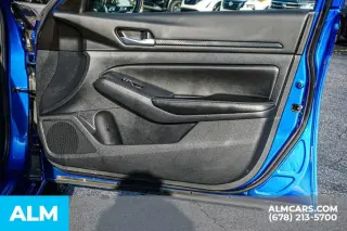 Nissan Altima 2025 2.5 SV 4dr Sedan