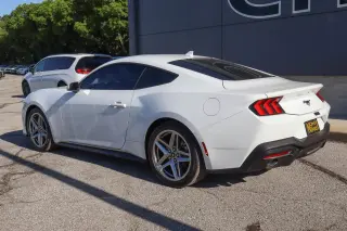 2024 Ford Mustang EcoBoost Fastback