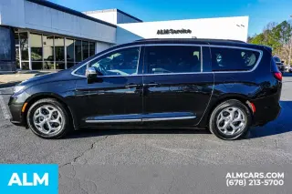 Chrysler Pacifica 2023 Limited 4dr Mini-Van