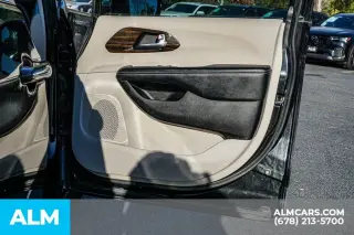 Chrysler Pacifica 2023 Limited 4dr Mini-Van