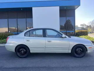 2004 Hyundai Elantra GLS