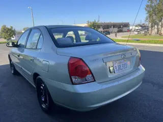 2004 Hyundai Elantra GLS