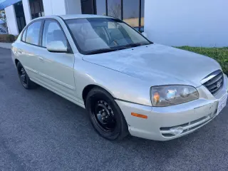 2004 Hyundai Elantra GLS