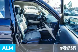 Hyundai VENUE 2024 Limited 4dr Crossover