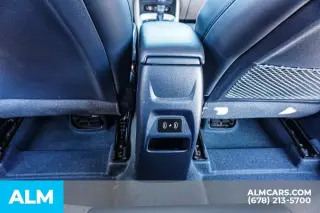 Hyundai VENUE 2024 Limited 4dr Crossover