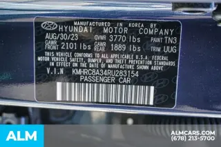 Hyundai VENUE 2024 Limited 4dr Crossover